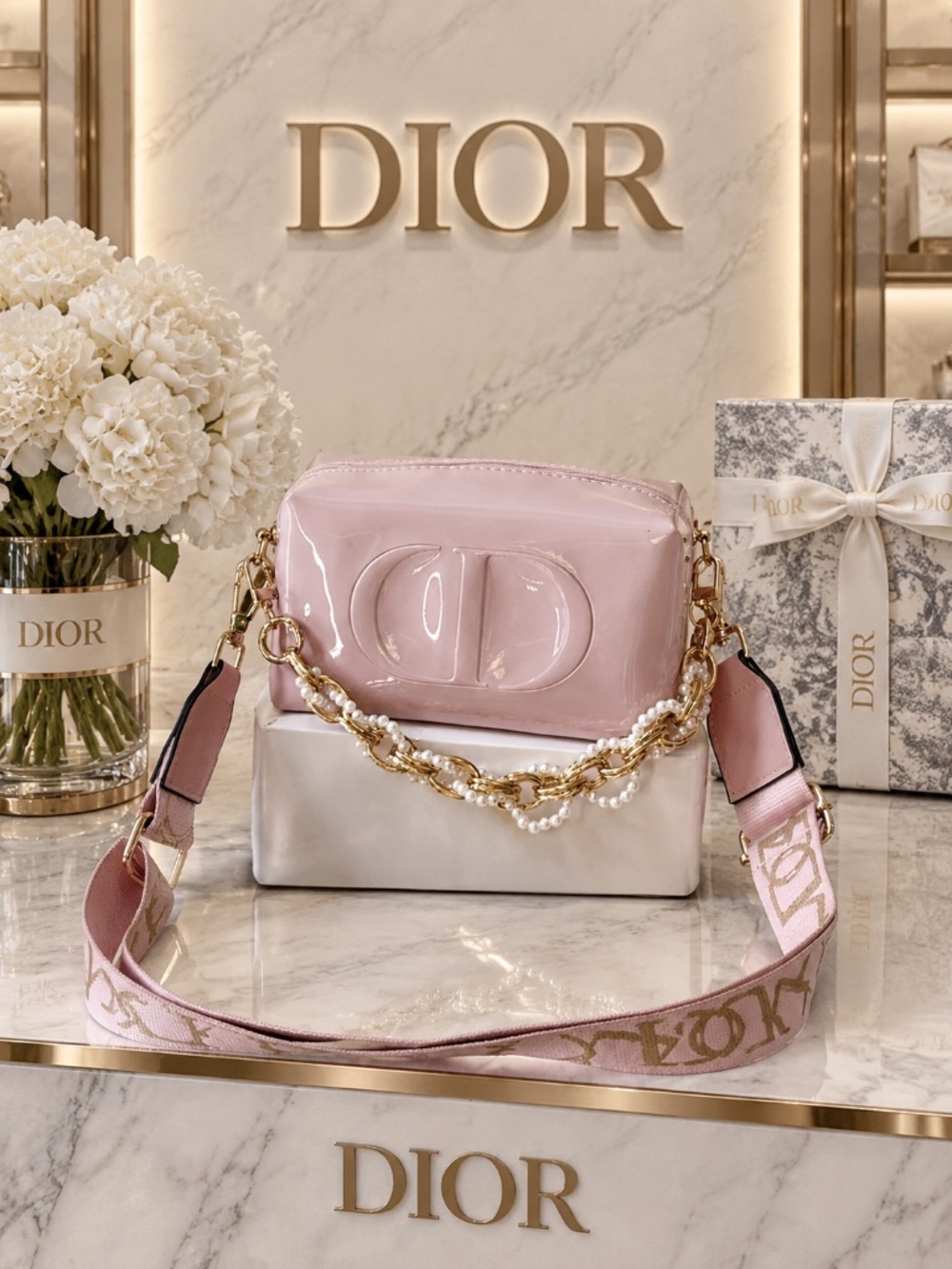 Dior - Picture 2 of 12